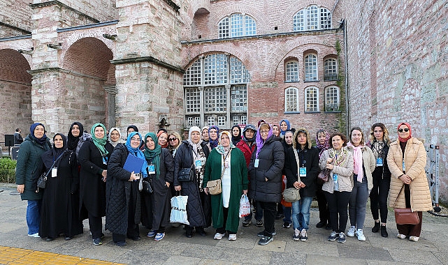 Küçükçekmece Belediyesi’nden Kadınlara Özel Gezi: İstanbul’un Simgelerine Ücretsiz Yolculuk Devam Ediyor