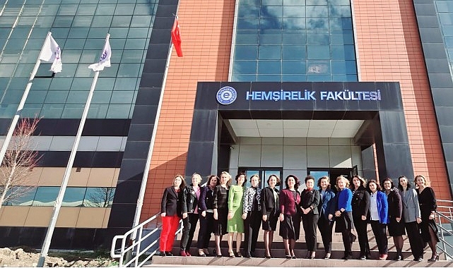 Türkiye’deki Hemşirelik Fakültelerinin Dekanları Ege Üniversitesinde bir araya geldi