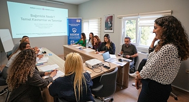 Maltepe Belediyesi’nden bağımlılıkla mücadele eğitimi