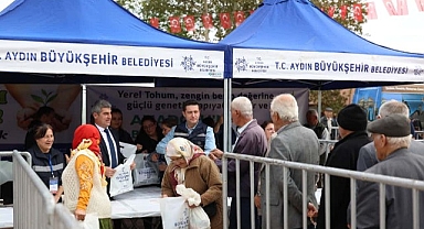 Başkan Çerçioğlu, Ata Tohumlarından Üretilen Fideleri Karacasu’da Vatandaşlarla Buluşturdu