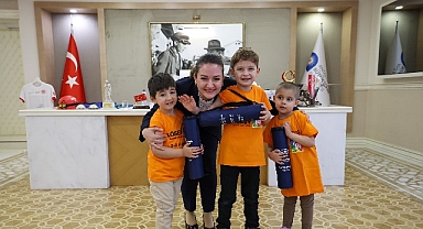 Başkan Vekili Özdemir LÖSEV’li çocuklarla buluştu