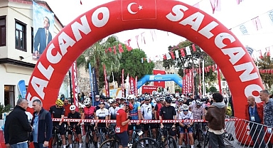 VeloTürk Gran Fondo Çeşme’de pedallar barış ve spor için döndü