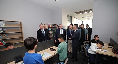 Bakan Bak, Hasan Doğan Bilgievi ve Sporcu Eğitim Merkezi’ni gezdi