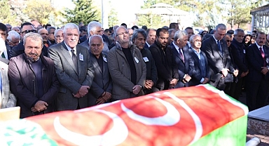 Belediye Başkanı Rasim Arı, Sahir Solmaz’ın Cenaze Törenine Katıldı