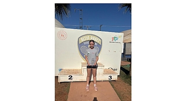 Osmangazili Raket Şampiyonluk Kürsüsüne Oturdu