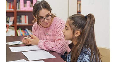 “Renkli Harfler” projesinde ders zili çaldı