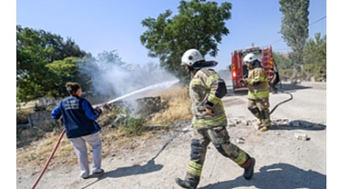 Büyükşehir’in köylere dağıttığı tankerler ormanları kurtarıyor